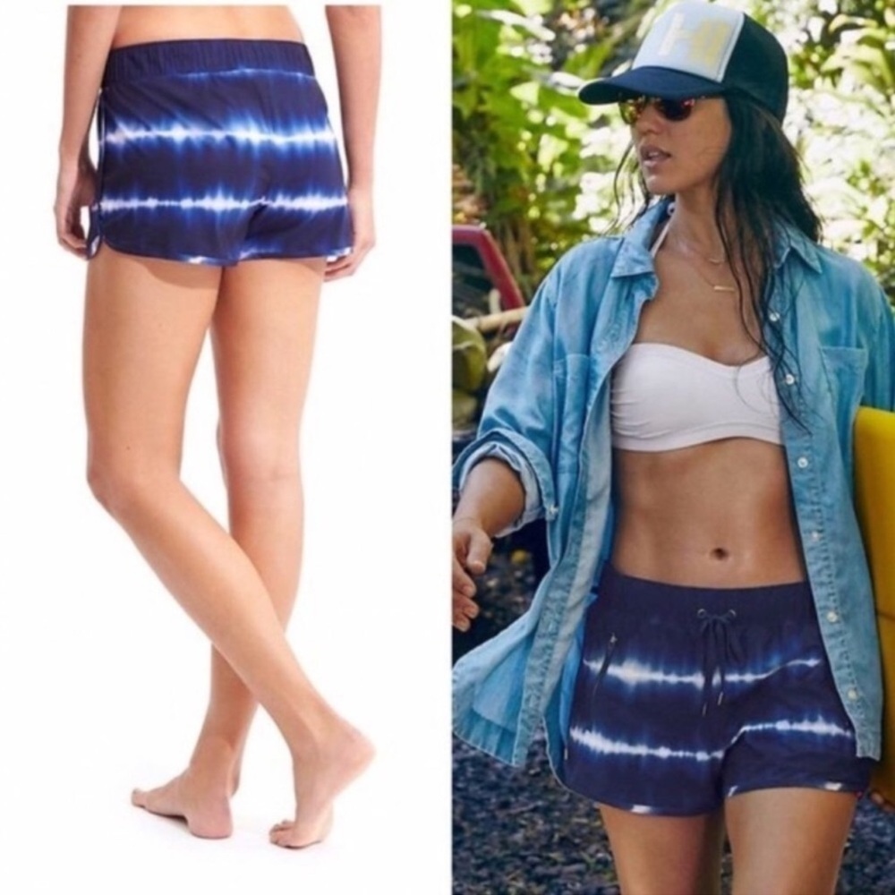 Athleta Sway Blue Tie Dye Shorts